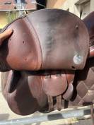 Selle MEYER 17&rdquo; &ndash; tr&egrave;s bon &eacute;tat &ndash; tr&egrave;s peu utilis&eacute;e 