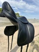 Selle dressage Devoucoux 