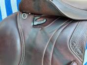 Selle d&rsquo;obstacle CWD SE02 &ndash; 17&rdquo; &ndash; 2C &ndash; 2019