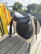 Selle Amerigo Octave Pinerolo 2024 17,5" excellent &eacute;tat