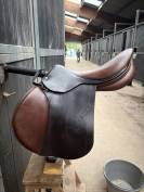 Selle Arion taille 17
