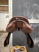 Selle Arion taille 17