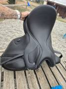 Selle dressage ikonic 17&rsquo;