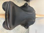 Selle dressage Fairfax Monoflap 17
