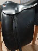  A vendre Selle de Dressage 