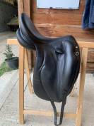 Selle de dressage devoucoux mendia 