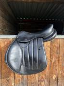 Selle Forestier S&eacute;oul 2024 taille 17 toute &eacute;quip&eacute;e