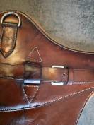 Sangle bavette  cuir fauve