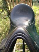 Selle de dressage Eric Thomas mod&egrave;le AIX- 17,5"