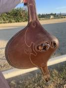 Sangle bavette cuir 