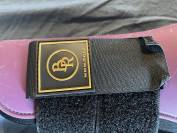 Ensemble de guêtres et protège-boulets mauves BR