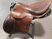 A vendre selle prestige Versaille 17''