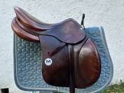 Selle Meyer 16,5' (+ étrivières, tapis / bonnet Meyer)