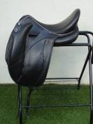 Dressage saddle Devoucoux  18" 2017 Used