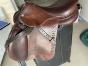 À vendre selle Devoucoux Biarritz taille 17 