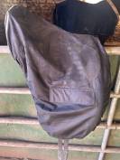 Selle de dressage mondange