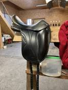 Vend selle de dressage Equipe modèle Oracle 