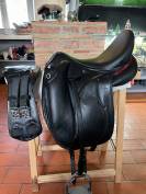 Selle dressage devoucoux 17’5 