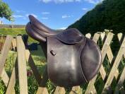 Selle CWD 16.5 pouces modèle SE03