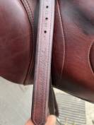 Selle 17 pouces Équipe 2023