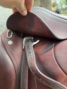 Selle 17 pouces Équipe 2023