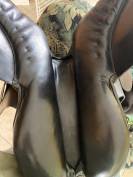 Selle de dressage 17 pouce - bon état général
