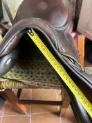 Selle CWD 17 pouces + housse et kit nettoyage 