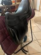 Selle de dressage 