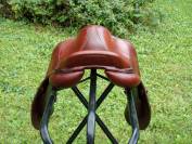 Sella da salto ostacoli CWD  17" - 2020