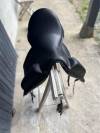 Selle dressage Aulion Noire 17 pouces 