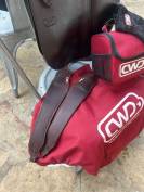 A vendre selle CWD + étrivières CWD + housse + kit