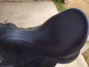 Selle de dressage 