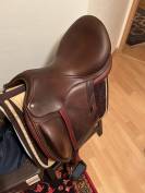 Selle de dressage CWD
