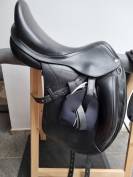 Selle de dressage Equipe 17 pouces