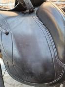 Selle de dressage Equipe 17 pouces