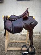 À VENDRE : Selle Childeric 17,5" (Année 2014)