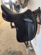 SELLE DE DRESSAGE CHILDERIC EQUIPEE