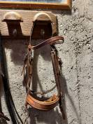 Filet taille cheval en cuir