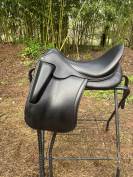 Selle de dressage Aulion 18 pouces neuve