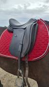 Selle de dressage 17,5