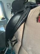 Selle de dressage ikonic light 