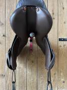 Selle Ikonic  Hybride jump taille 17