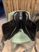 Sella da dressage Devoucoux  17.5" - 2006