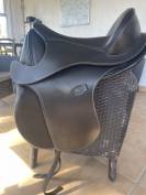 Sella da dressage Barefoot   17.5" - 2024