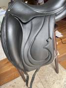 Selle dressage antares cadence 17