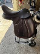 Selle mixte Bates 17 pouces totalement modificable