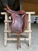 Belloir Saumur dressage 17,5” marron