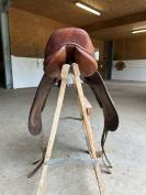 Belloir Saumur dressage 17,5” marron
