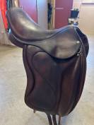 Belloir Saumur dressage 17,5” marron