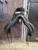 Selle dressage Devoucoux Makila 18"